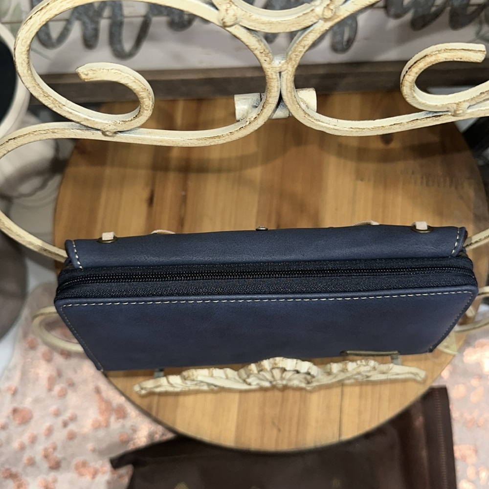 NWT Montana West Wallet - Picture 3 of 6